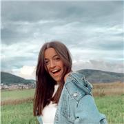 Estudiante de 18 años con bachillerato superado se ofrece a dar clases de español y catalán